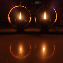 Load image into Gallery viewer, Coconut Shell Candle