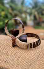 Load image into Gallery viewer, Coconut Shell Candle