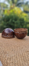 Load image into Gallery viewer, Coconut Shell Bowls