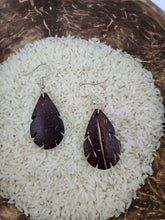 Load image into Gallery viewer, Coconut Shell Earrings