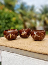 Load image into Gallery viewer, Coconut Shell Bowl