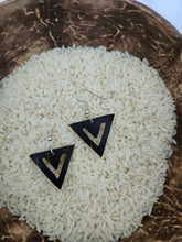 Load image into Gallery viewer, Coconut Shell Earrings