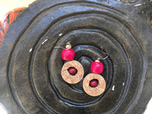 Load image into Gallery viewer, Wine Cork Earring