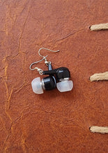 Load image into Gallery viewer, Earphone Earring